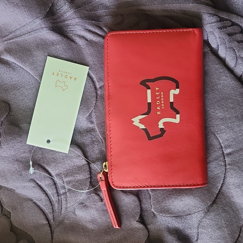 Wallet - Picture 1 of 3